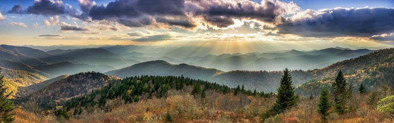 Blue Ridge Parkway Road Trip: A Two-Lane Drive with Endless Diversions